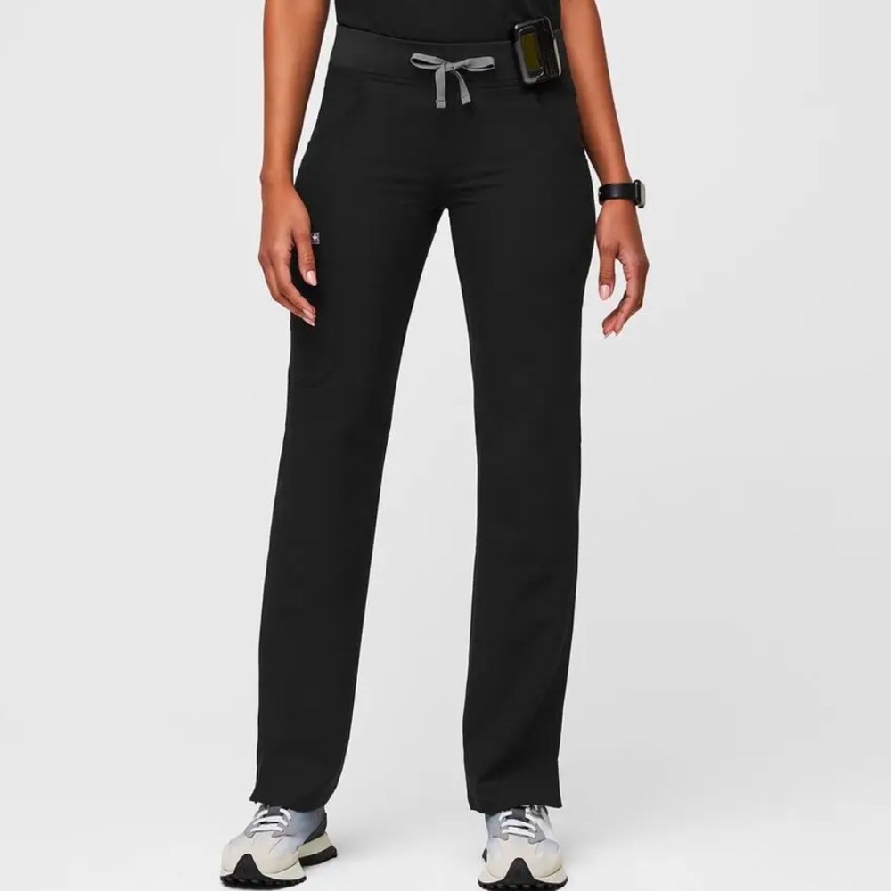 FIGS Kade Cargo Scrub Pants